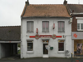 La façade du café